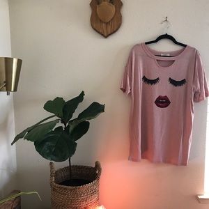 Makeup Lovers Graphic T